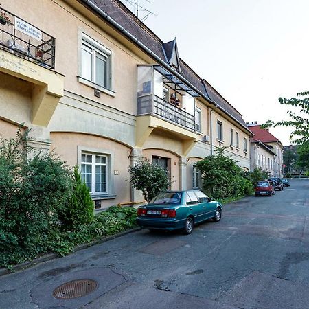 Sophie Apartman Eger Buitenkant foto
