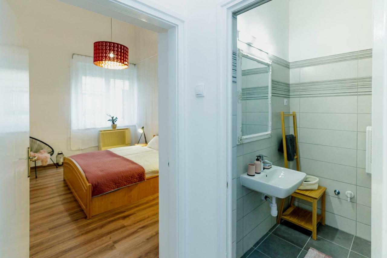 Sophie Apartman Eger Buitenkant foto