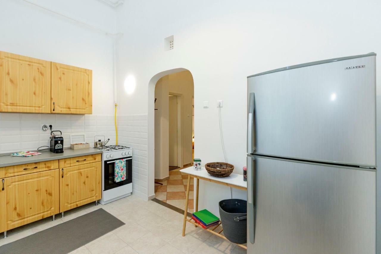 Sophie Apartman Eger Buitenkant foto